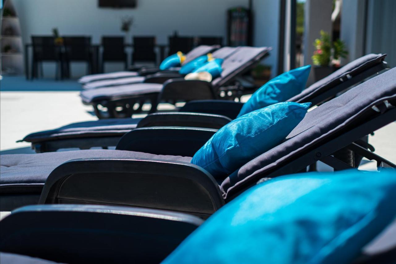 Villa Sky - Heating Pool Kaštel Novi المظهر الخارجي الصورة