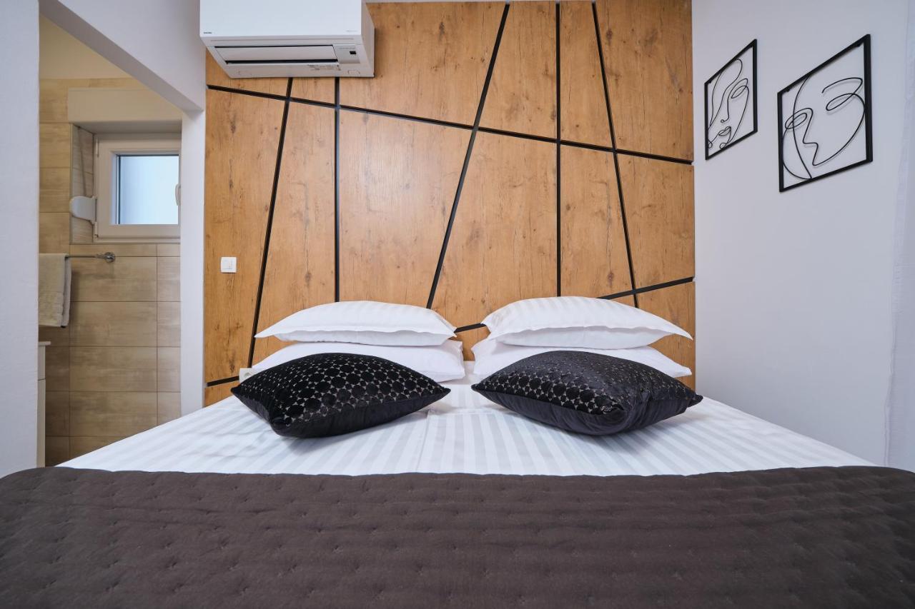 Villa Sky - Heating Pool Kaštel Novi المظهر الخارجي الصورة