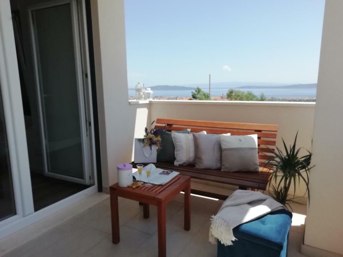 Villa Sky - Heating Pool Kaštel Novi المظهر الخارجي الصورة